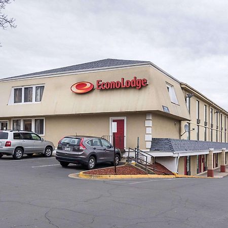Econo Lodge Near Quantico Marine Base Dumfries Exterior photo